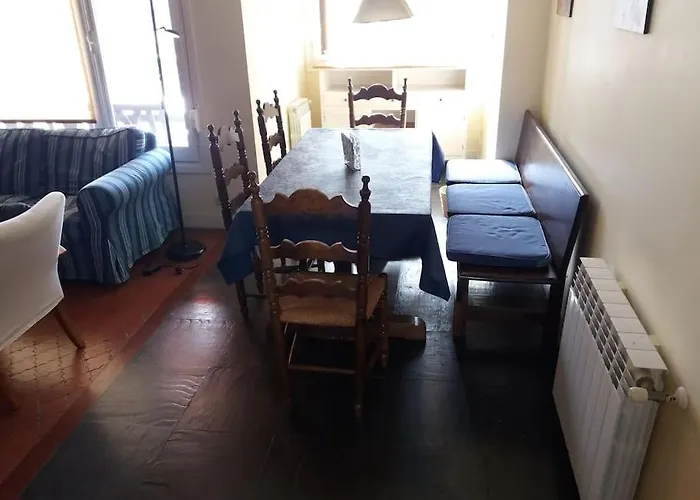 A 130 Metros De La Playa Parking